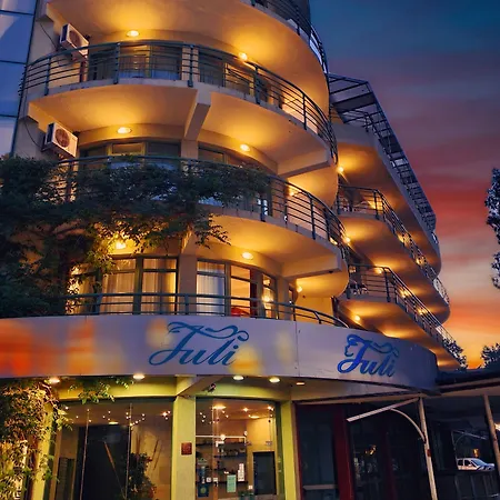 Juli Солнечный берег