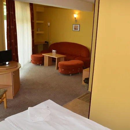 Отель Juli Солнечный берег