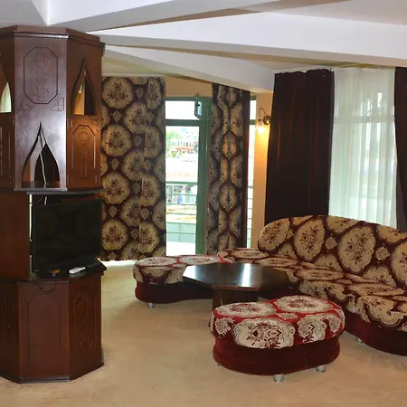 Juli Солнечный берег