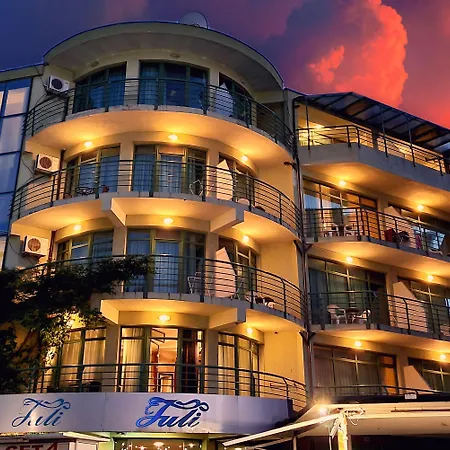 Juli Готель 3*