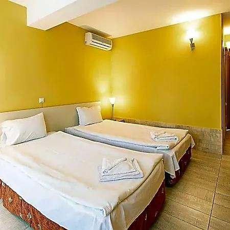 Juli Hotel