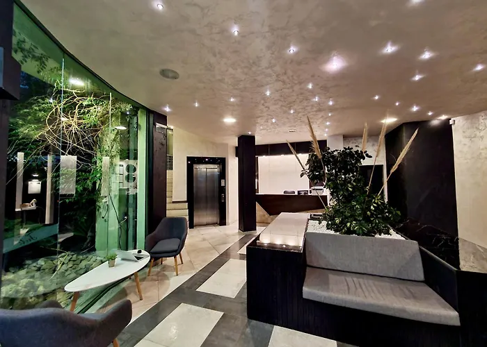 Juli Готель Сонячний Берег