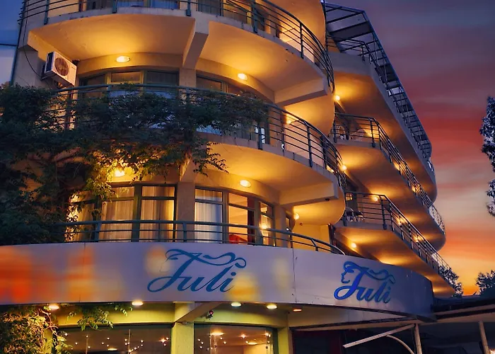 Juli Слънчев бряг