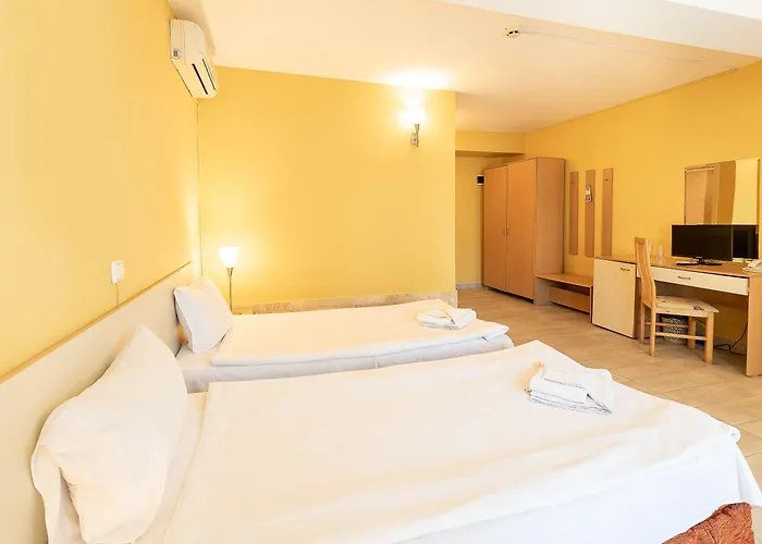 Juli 3* Сонячний Берег